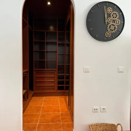 801 * Εστεπόνα